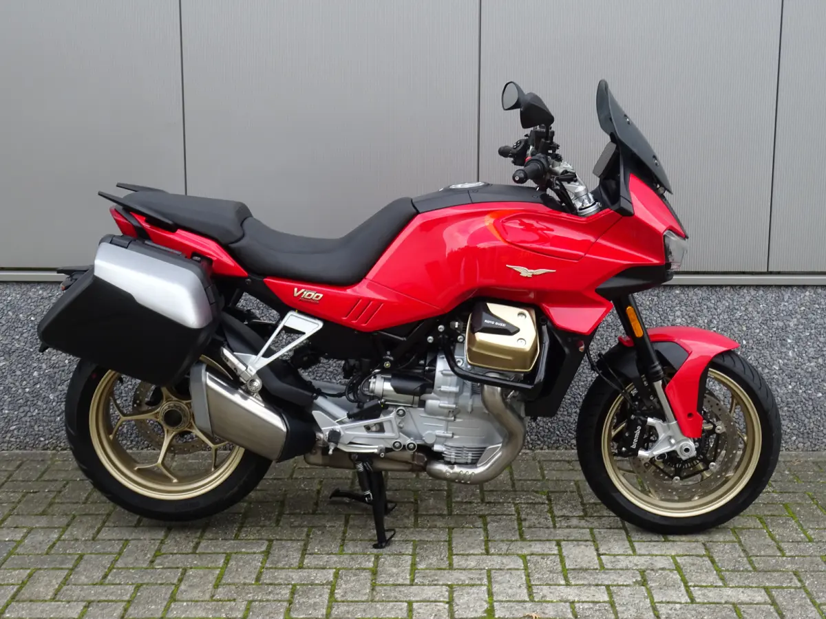 Moto Guzzi Tour 2023 Benzine Onbekend leasen