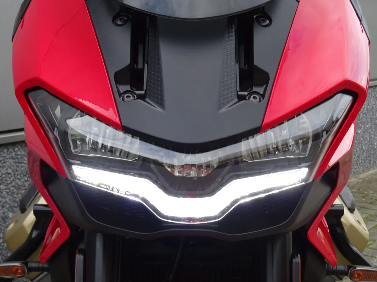 V 100 MANDELLO