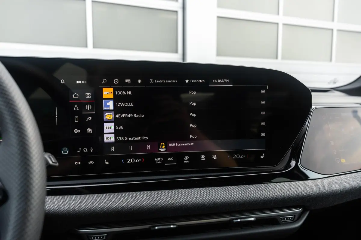 2.0 e-hybrid 299pk quattro S edition | Trekhaak | Achterasbesturing | Bijrijdersscherm | 360° camera