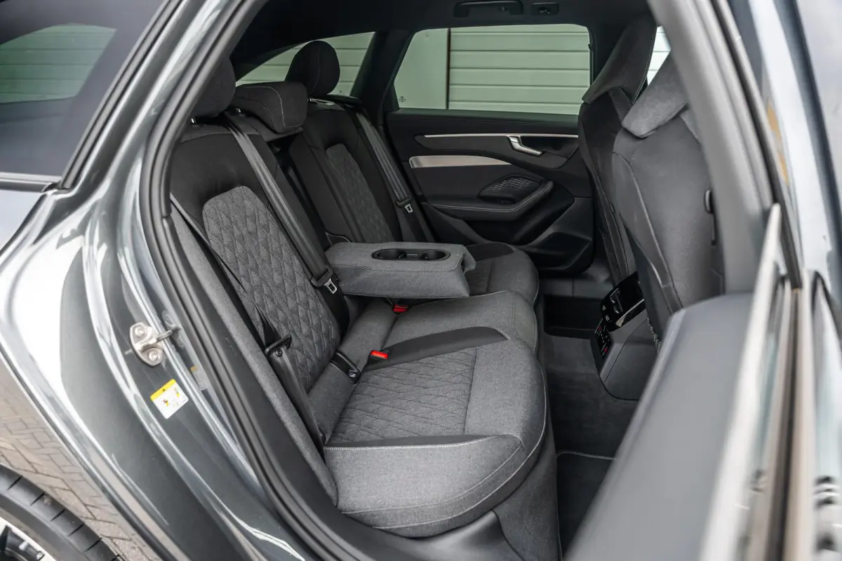2.0 e-hybrid 299pk quattro S edition | Trekhaak | Achterasbesturing | Bijrijdersscherm | 360° camera