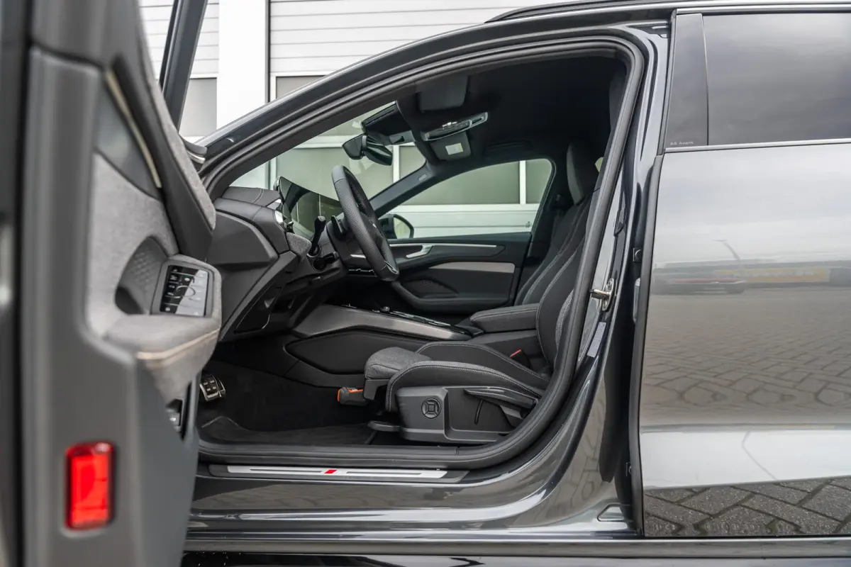 2.0 e-hybrid 299pk quattro S edition | Trekhaak | Achterasbesturing | Bijrijdersscherm | 360° camera