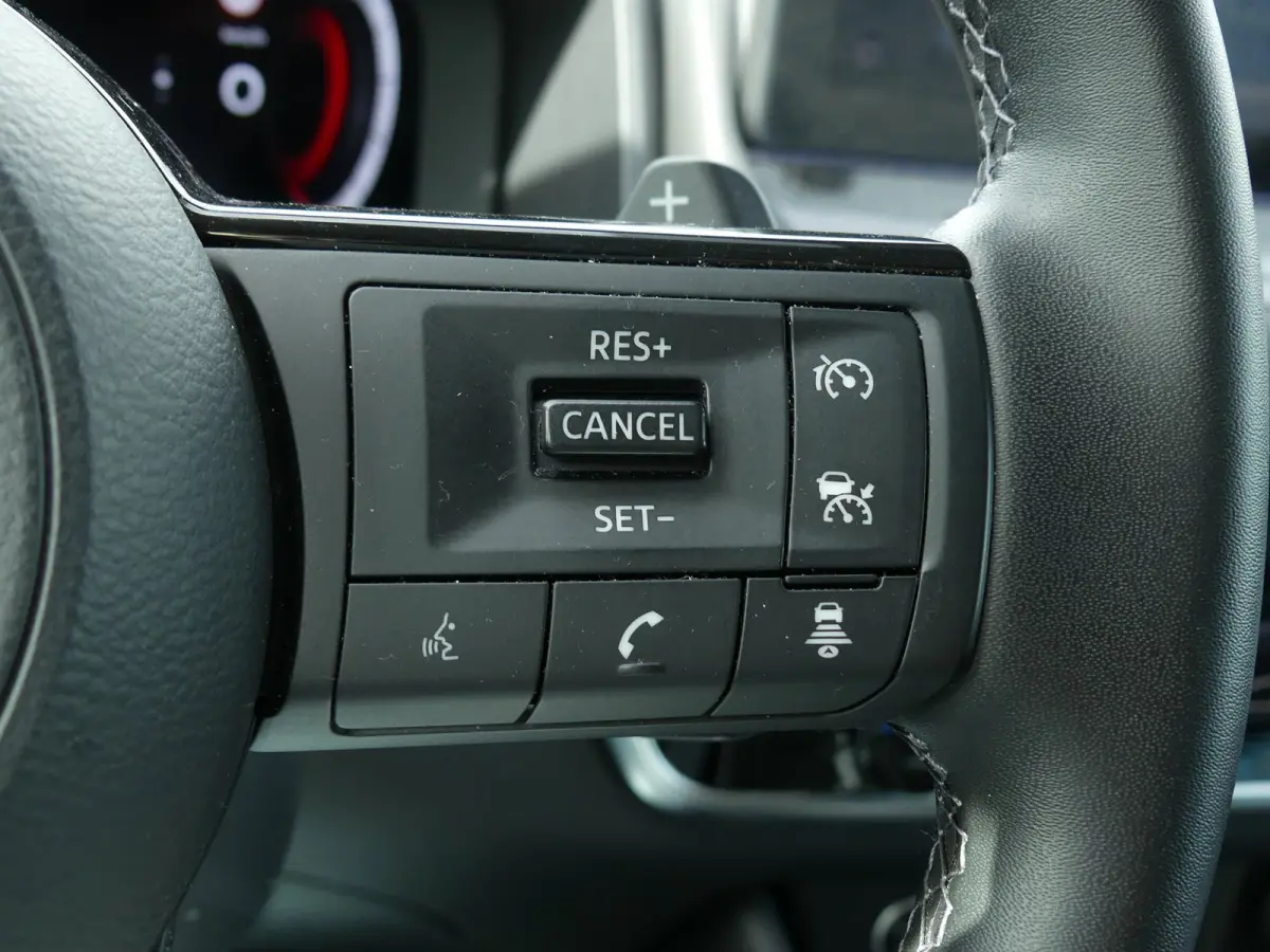 1.3 MHEV Xtronic N-Connecta