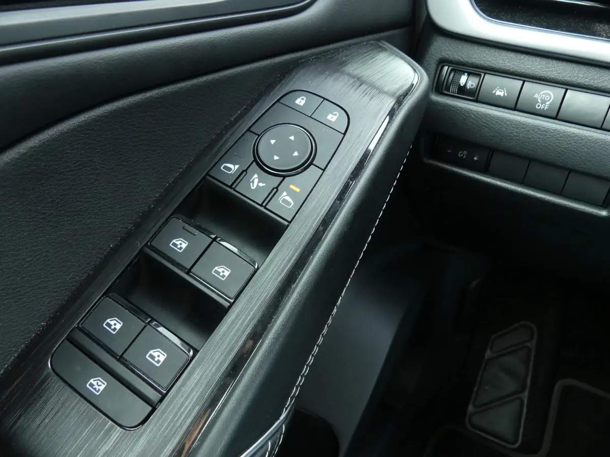 1.3 MHEV Xtronic N-Connecta