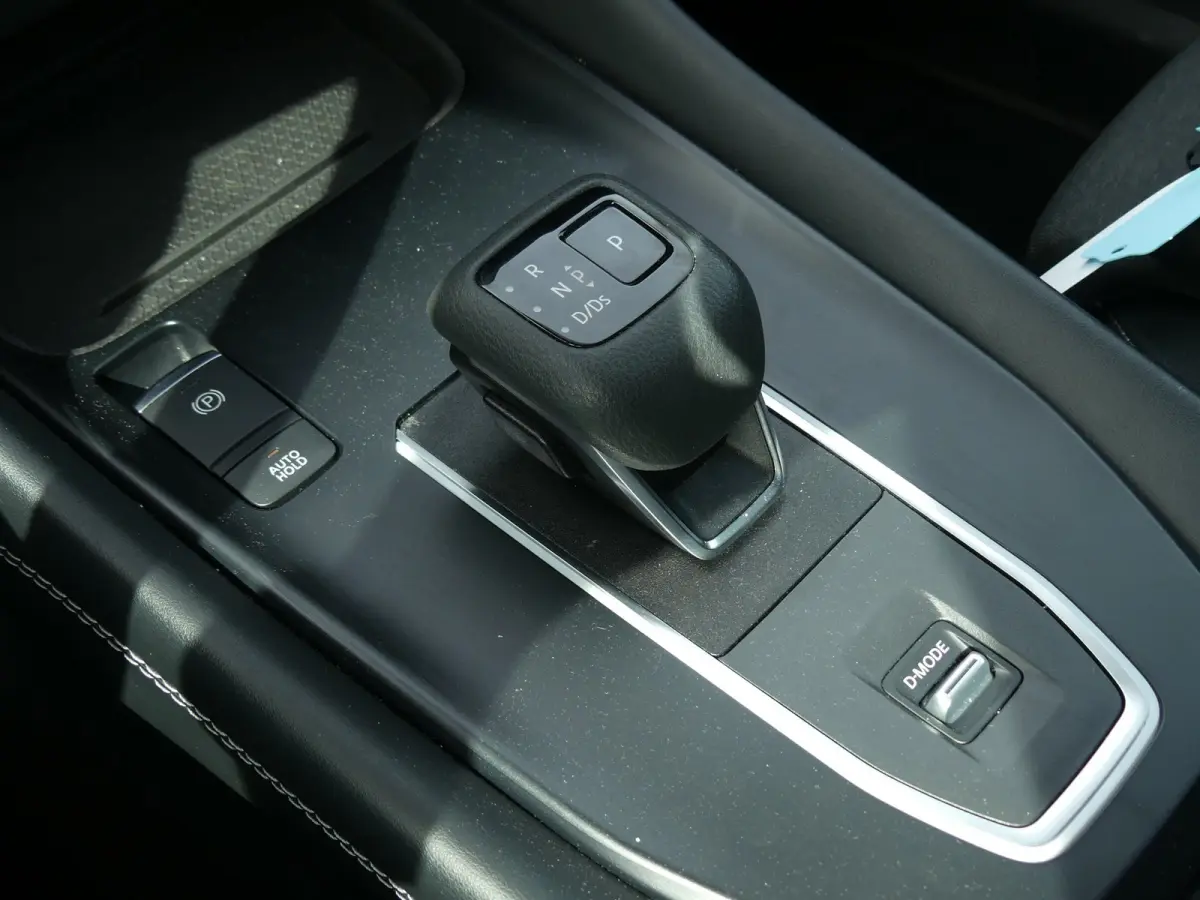 1.3 MHEV Xtronic N-Connecta
