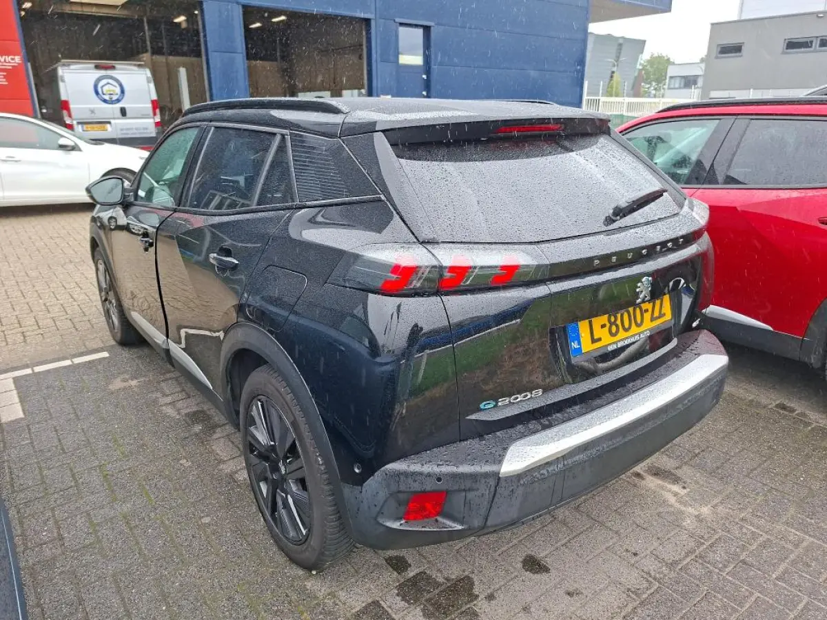 EV GT Pack 50 kWh | Fase 3 laden | Panorama/schuifdak | Stoelverwarming | All season | 18 Inch | NL auto |