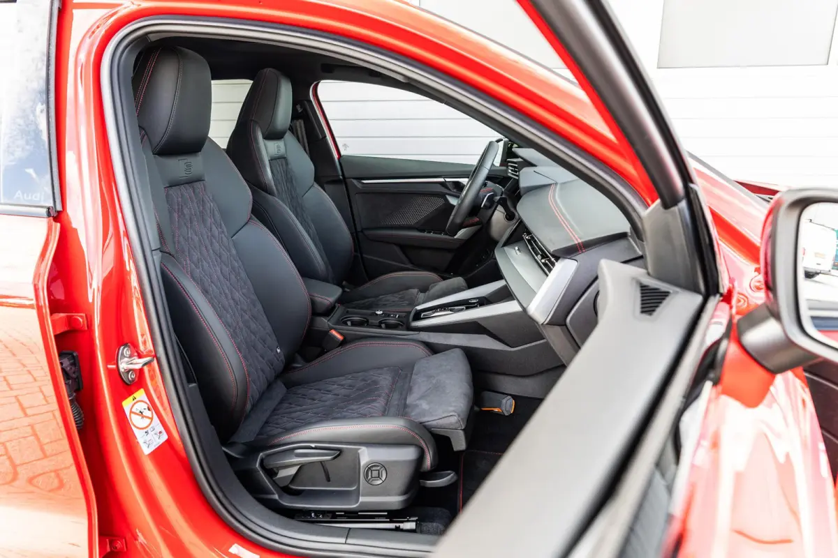 45 TFSIe 272pk S edition Competition | Panoramadak | Audi Sport interieur | 19" velgen