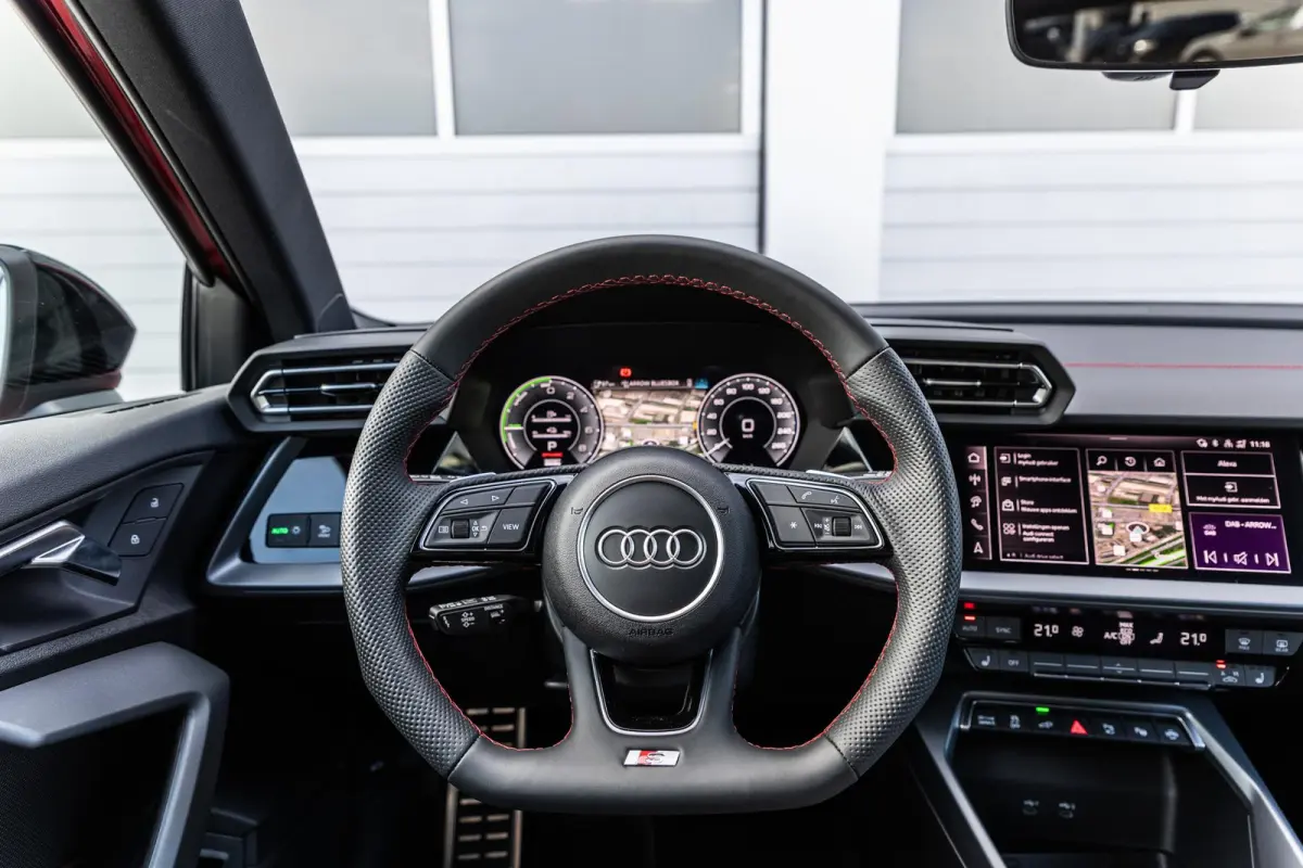 45 TFSIe 272pk S edition Competition | Panoramadak | Audi Sport interieur | 19" velgen