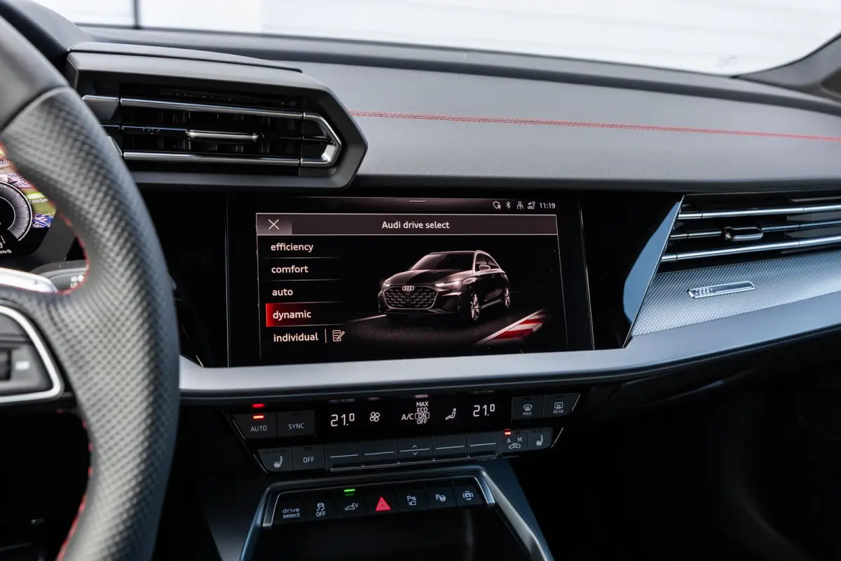 45 TFSIe 272pk S edition Competition | Panoramadak | Audi Sport interieur | 19" velgen
