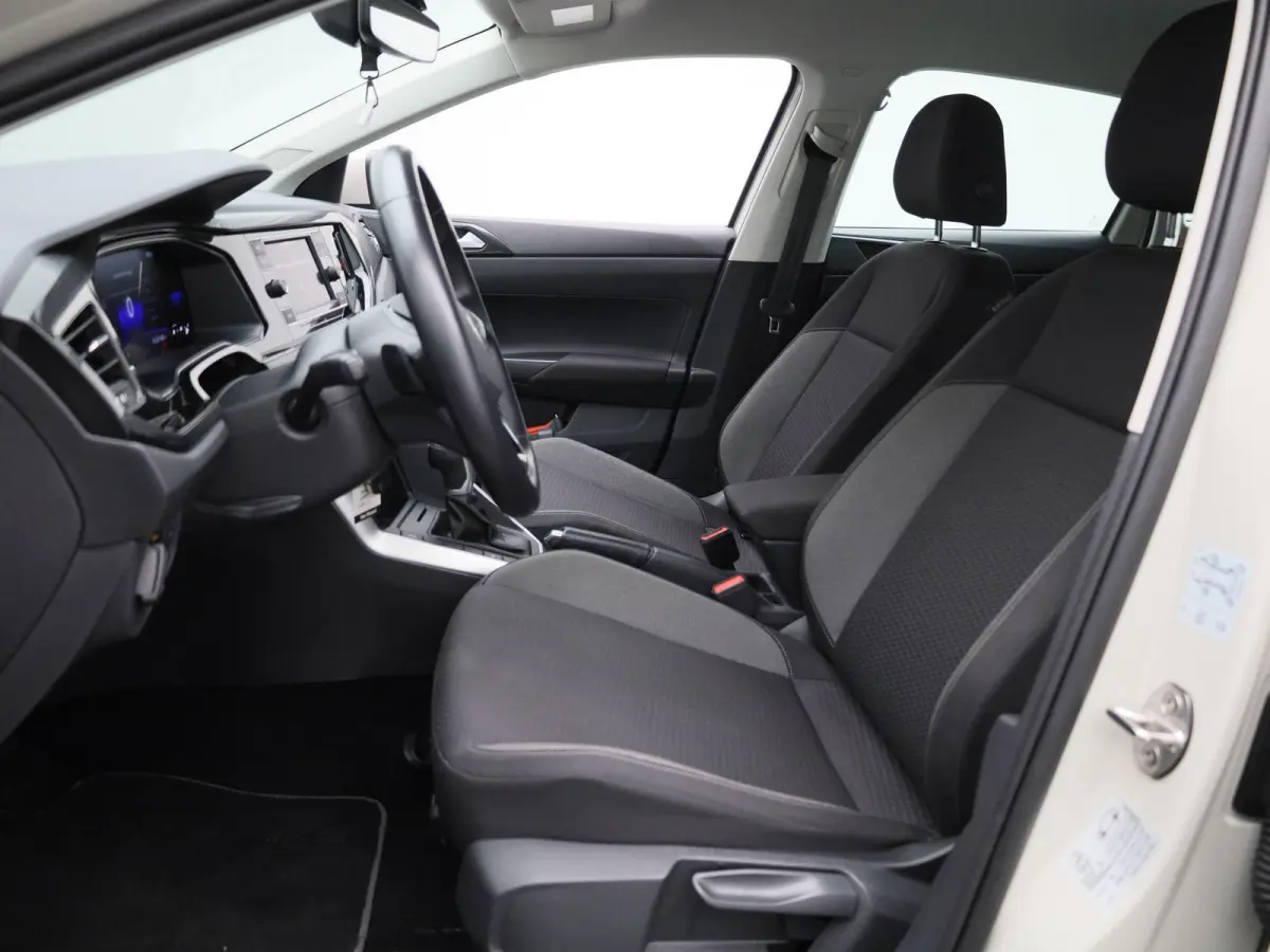 1.0 TSI Life | 110PK | | Automaat | Apple Carplay / Android Auto | Digital Cockpit | Parkeersensoren |