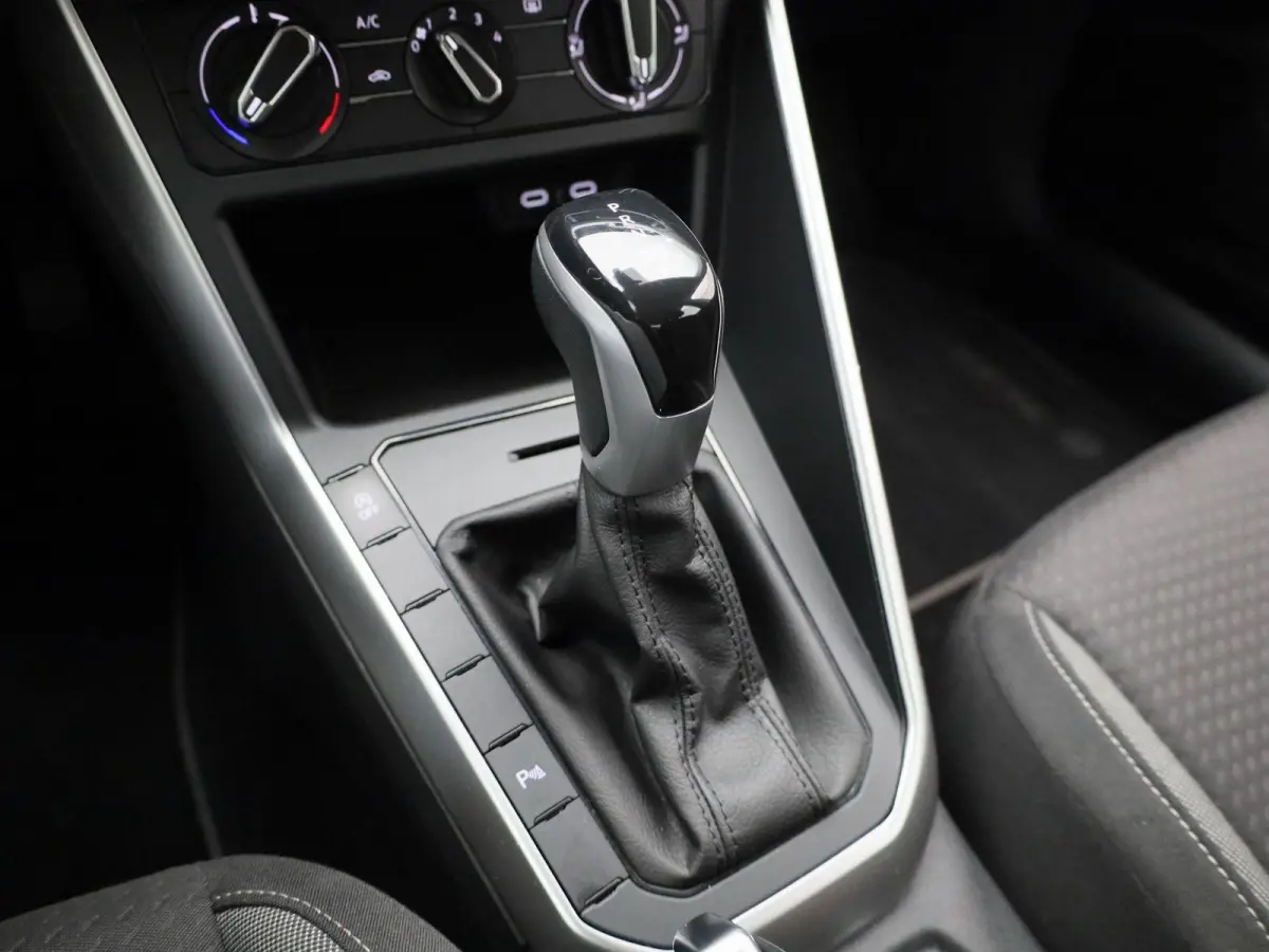 1.0 TSI Life | 110PK | | Automaat | Apple Carplay / Android Auto | Digital Cockpit | Parkeersensoren |