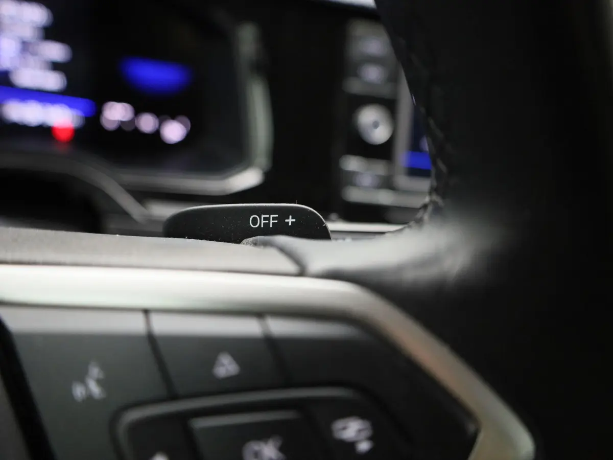 1.0 TSI Life | 110PK | | Automaat | Apple Carplay / Android Auto | Digital Cockpit | Parkeersensoren |