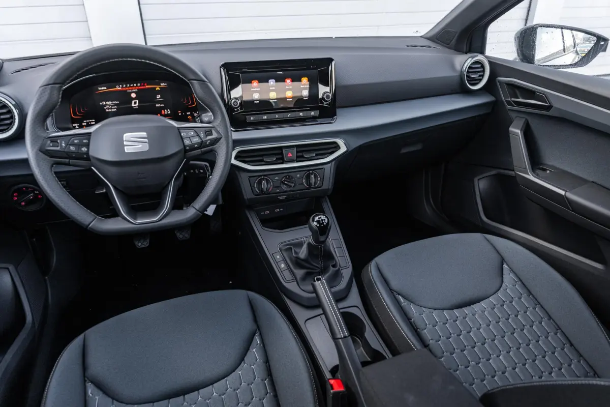 1.0 EcoTSI 95pk Style | 16'' Velgen  | Cruise Control