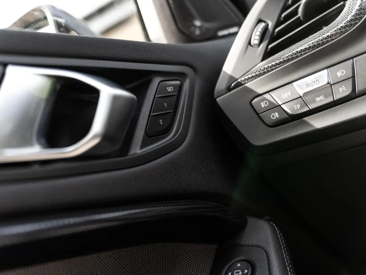 118i EDE M-Sport|PANO|ACC|CAM|19''|SFEER|LASER