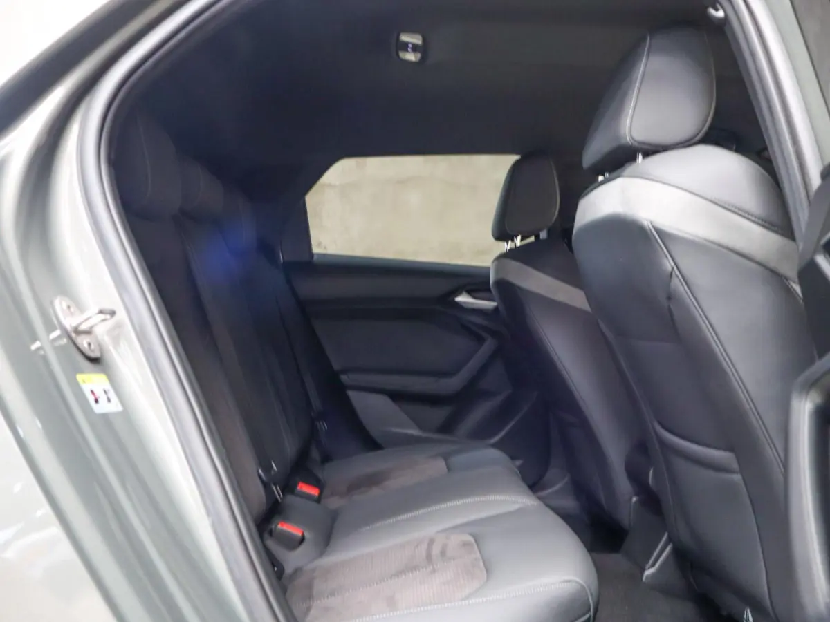 40 TFSI S 200pk S-tronic Line edition one | Sportstoelen | Voorstoelen Verwarmd | Adaptive Cruise | B&O Sound System | PDC Voor & Achter