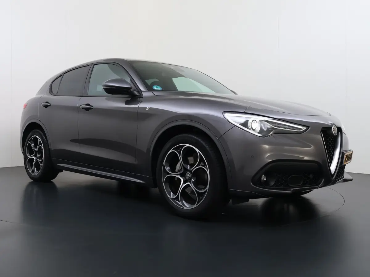 2.2 JTD AWD Veloce Automaat | CAMERA| STOEL + STUURVERWARMING + MEMORY| KEY LESS ENTRY | LEDER | ADAPT. CRUISE CONTROL | 12 MND BOVAG GARANTIE