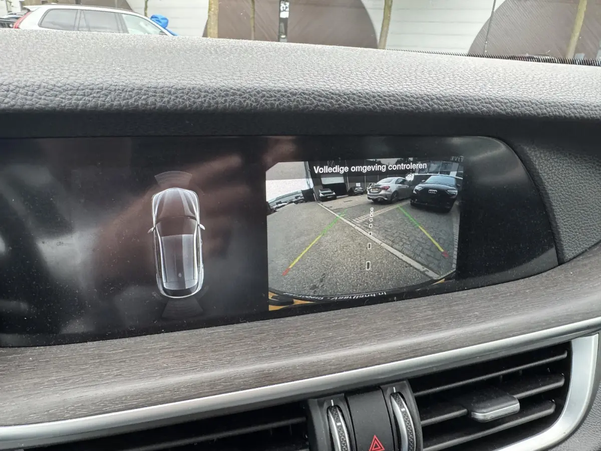 2.2 JTD AWD Veloce Automaat | VAN: € 34.900- VOOR: € 32.877,- UW HERFSTVOORDEEL: € 2.023,- | CAMERA| STOEL + STUURVERWARMING + MEMORY| KEY LESS ENTRY | LEDER | ADAPT. CRUISE CONTROL | 