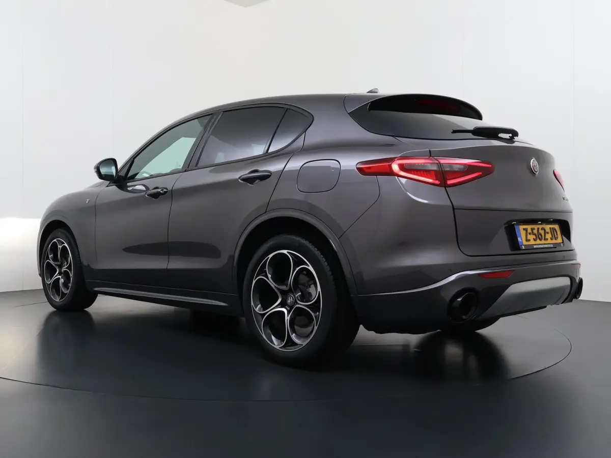 2.2 JTD AWD Veloce Automaat | CAMERA| STOEL + STUURVERWARMING + MEMORY| KEY LESS ENTRY | LEDER | ADAPT. CRUISE CONTROL | 12 MND BOVAG GARANTIE