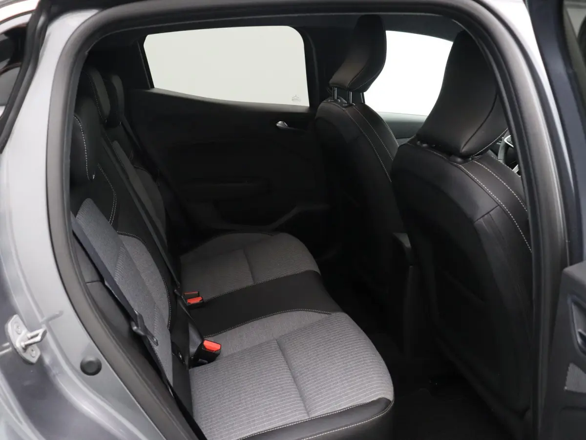 1.6 E-Tech Full Hybrid 145 techno | automaat | Climate Control | Cruise Control | 1e Eigenaar |