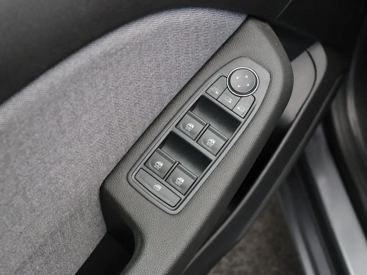1.6 E-Tech Full Hybrid 145 techno | automaat | Climate Control | Cruise Control | 1e Eigenaar |