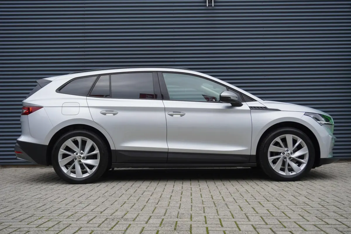60 180pk First Edition | Adaptive cruise | Stoel-/ Stuurverwarming | Camera | Smartlink