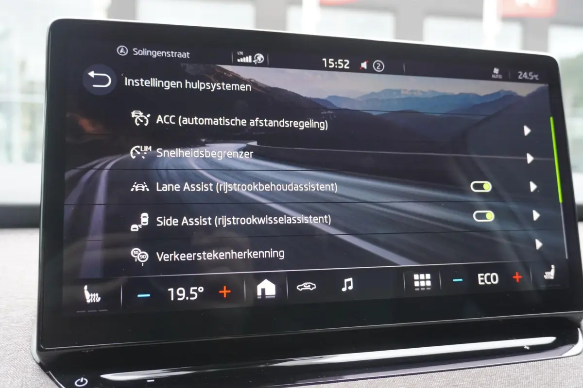 60 180pk First Edition | Adaptive cruise | Stoel-/ Stuurverwarming | Camera | Smartlink