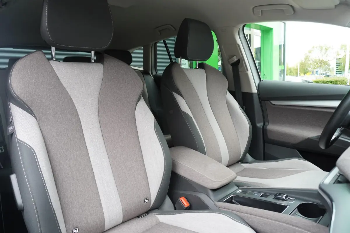 60 180pk First Edition | Adaptive cruise | Stoel-/ Stuurverwarming | Camera | Smartlink