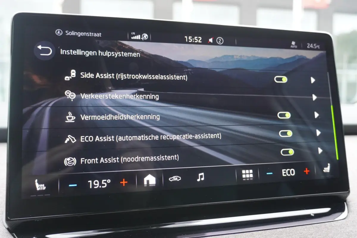 60 180pk First Edition | Adaptive cruise | Stoel-/ Stuurverwarming | Camera | Smartlink
