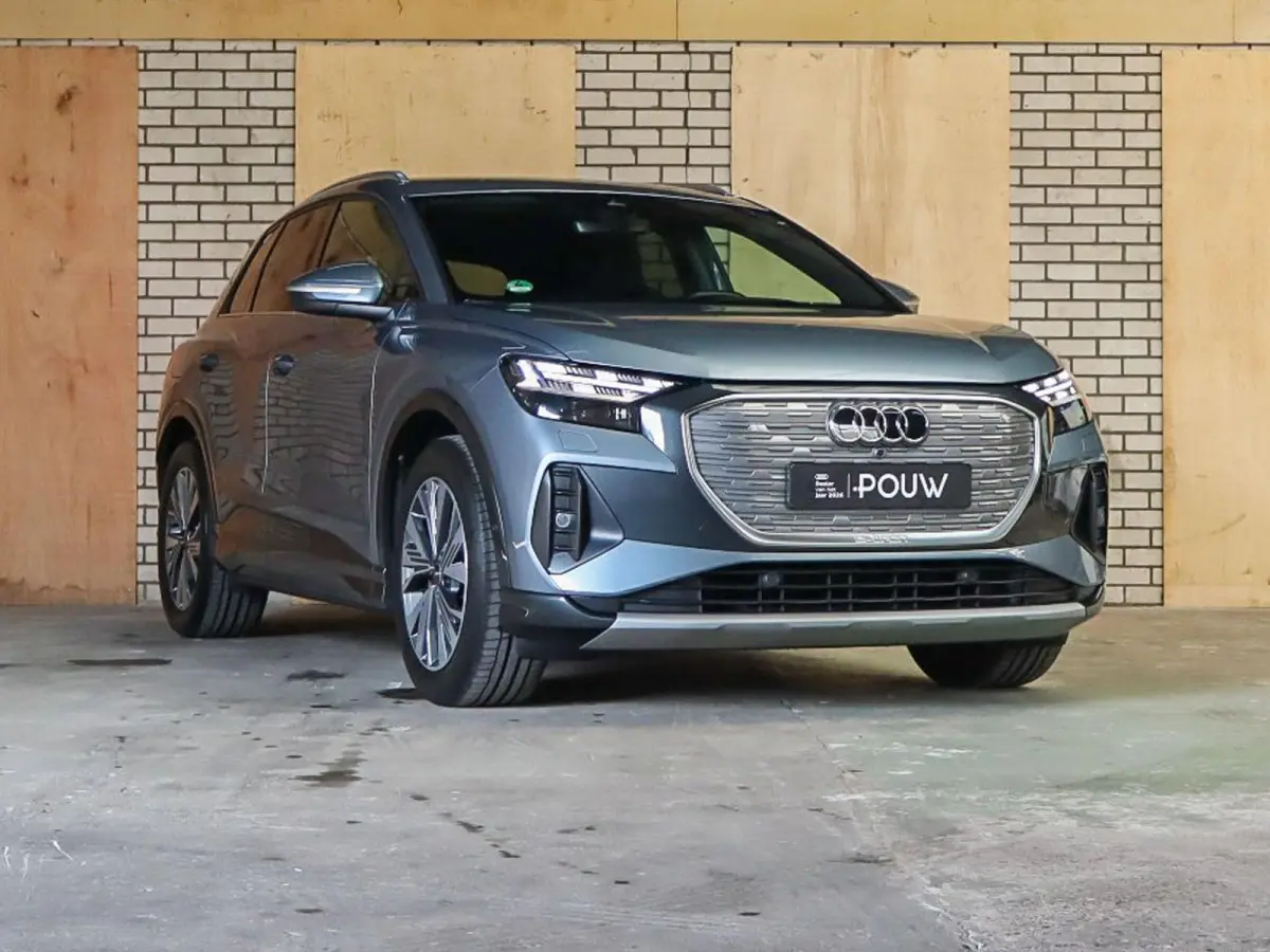 40 204pk Launch edition Advanced Plus 77 kWh | Apple Carplay/Android Auto | Voorstoelen Verwarmd | Adaptive Cruise