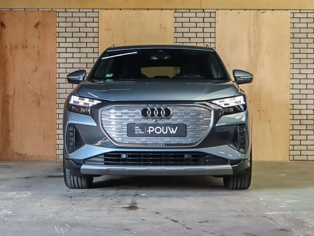 40 204pk Launch edition Advanced Plus 77 kWh | Apple Carplay/Android Auto | Voorstoelen Verwarmd | Adaptive Cruise