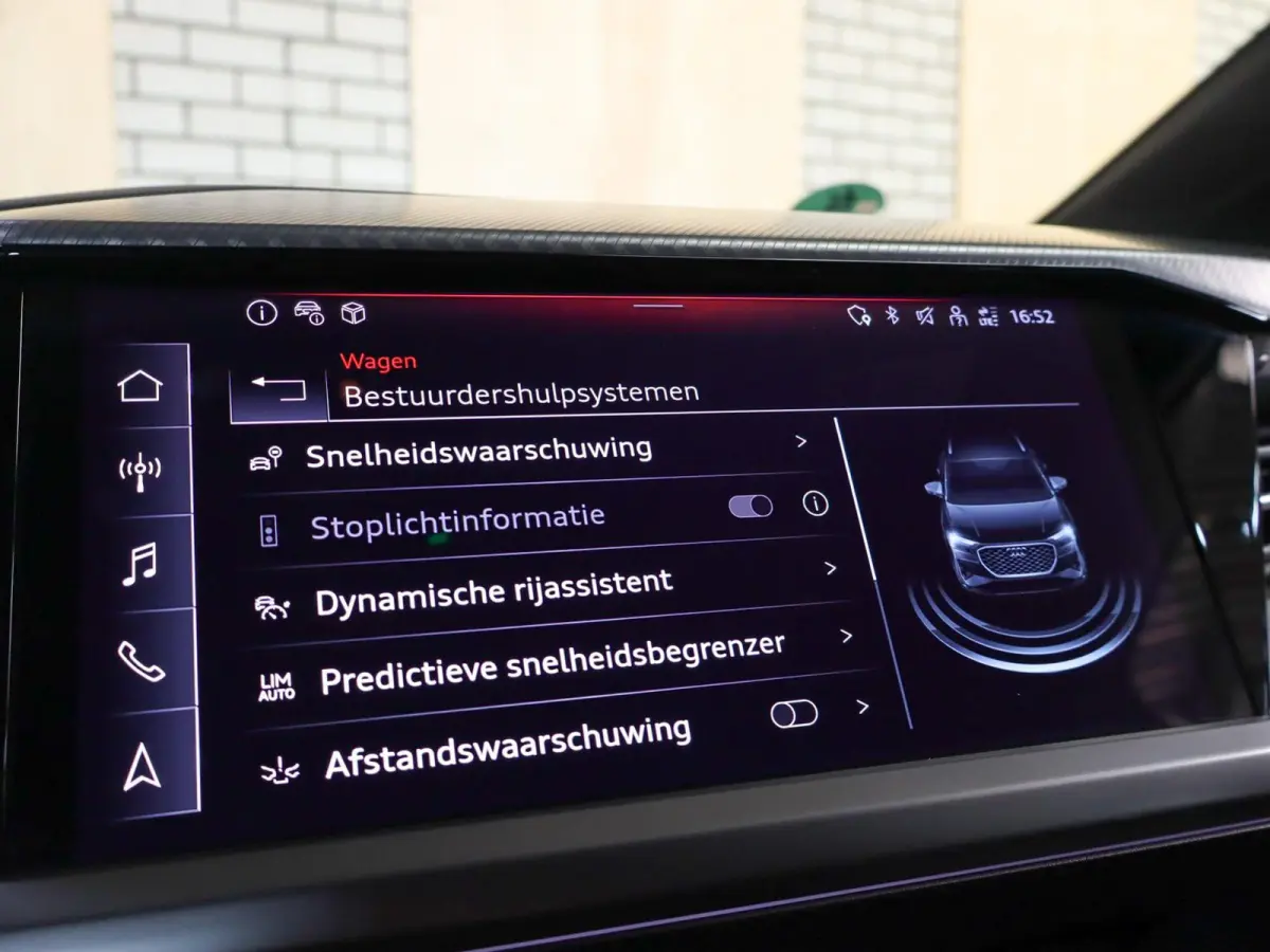 40 204pk Launch edition Advanced Plus 77 kWh | Apple Carplay/Android Auto | Voorstoelen Verwarmd | Adaptive Cruise
