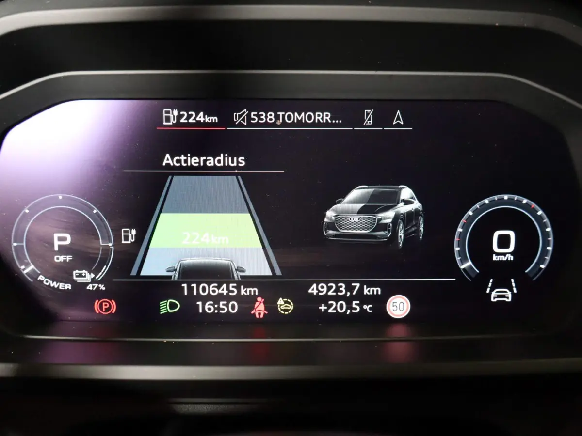 40 204pk Launch edition Advanced Plus 77 kWh | Apple Carplay/Android Auto | Voorstoelen Verwarmd | Adaptive Cruise