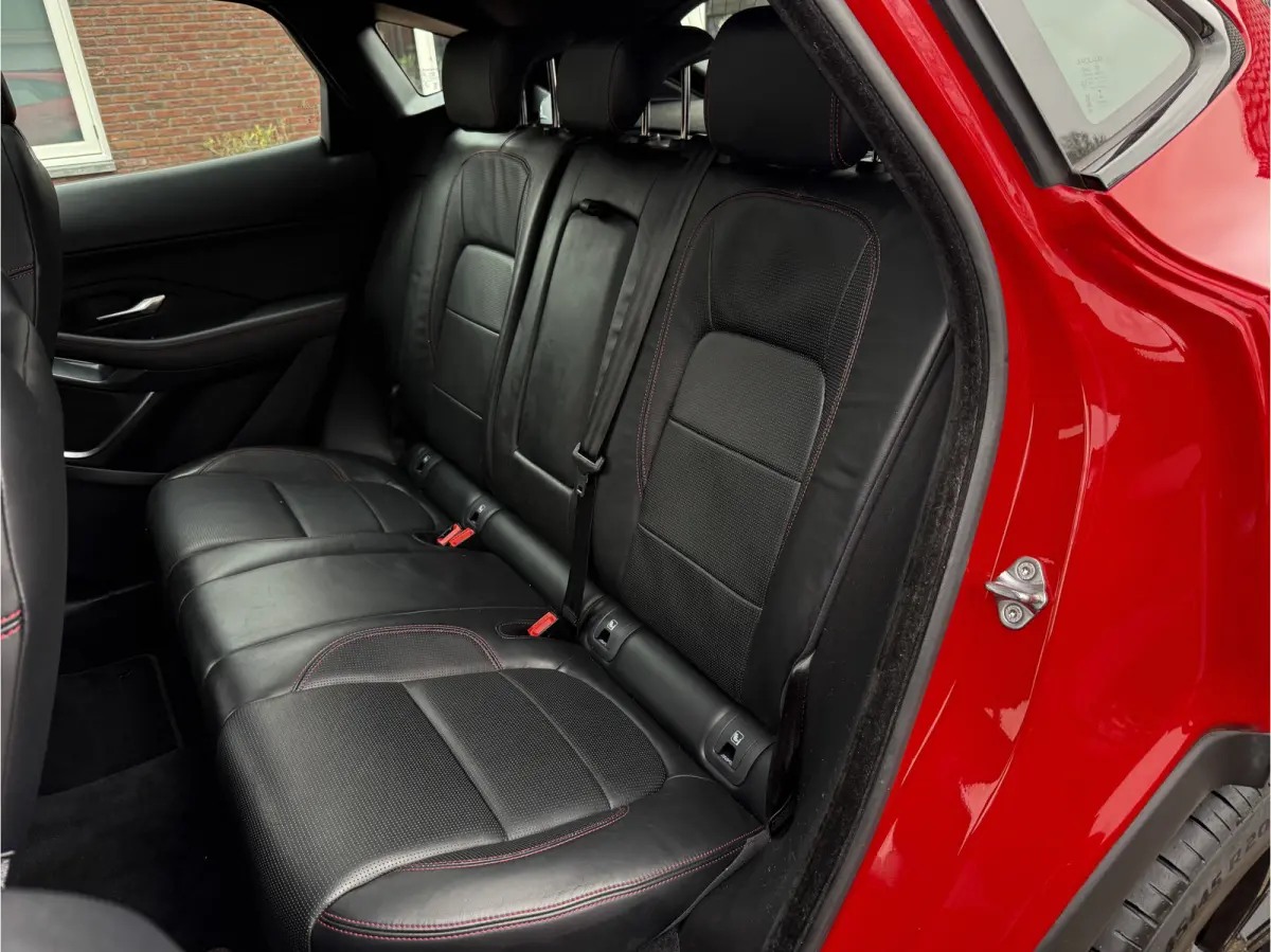 2.0 Si4 HSE Dynamic - Jaguar E-PACE 2.0 P250 AWD First Edition Black Pack - Eerste eigenaar! R-dynamic, Cruise, Elek. verw. stoelen, Airco!