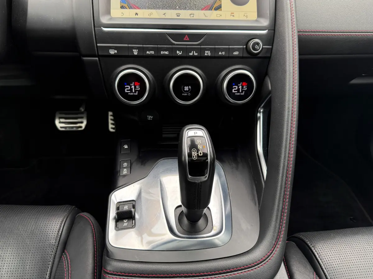 2.0 Si4 HSE Dynamic - Jaguar E-PACE 2.0 P250 AWD First Edition Black Pack - Eerste eigenaar! R-dynamic, Cruise, Elek. verw. stoelen, Airco!
