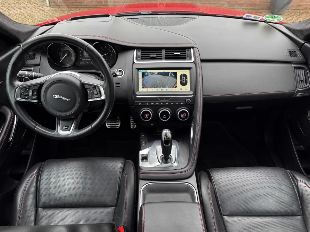 2.0 Si4 HSE Dynamic - Jaguar E-PACE 2.0 P250 AWD First Edition Black Pack - Eerste eigenaar! R-dynamic, Cruise, Elek. verw. stoelen, Airco!