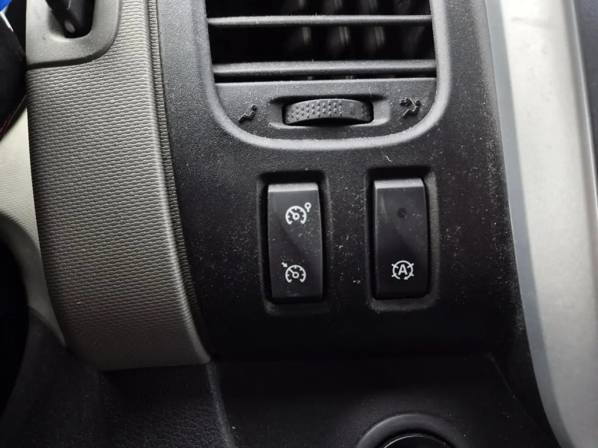 1.6 dCi L2H1 DC Formula Clima Cam Navi 140pk