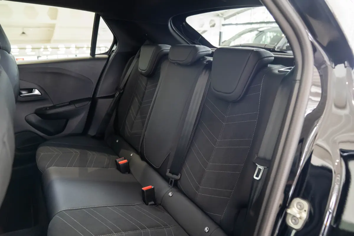 1.2 Turbo 145 PK Hybrid GS | Tot 8 Jaar Garantie | Alcantara | Climate Controle | Stoel & Stuurverwarming | Stoelmassage |