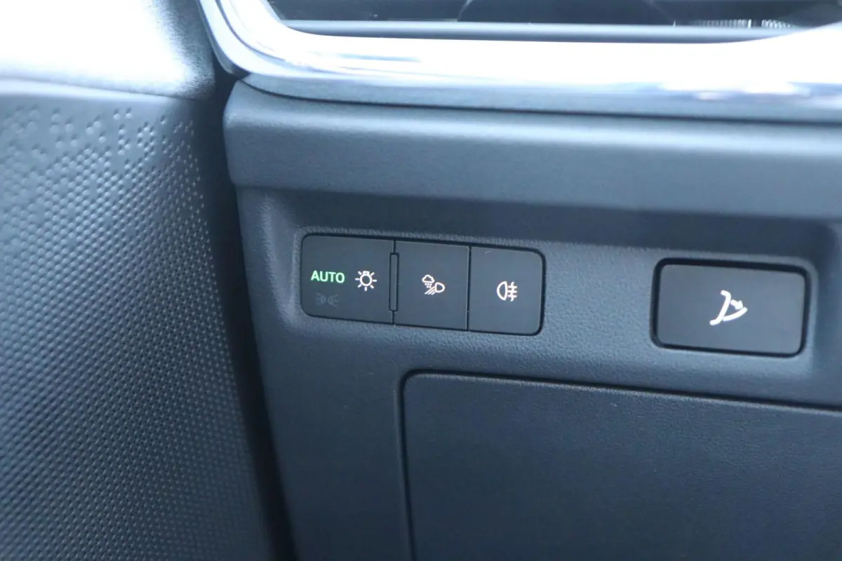 80 204pk Business Edition Plus | SoH 97% | Trekhaak | Achteruitrijcamera | Stoelverwarming | Navigatie