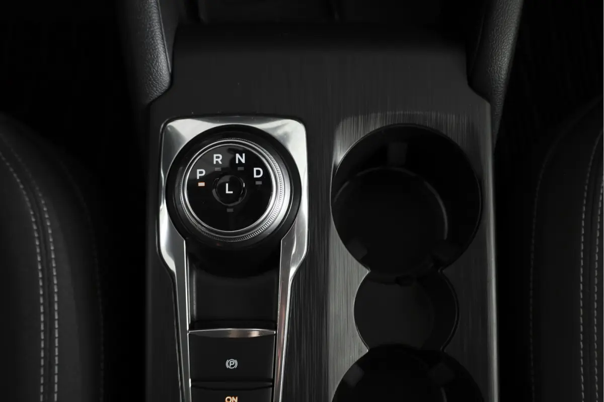 2.5 PHEV Titanium | Winterpakket | PDC V+A | Camera V+A | Navi + Carplay | Adapt. Cruise | PDC | Elek. Klep | LM 18" |