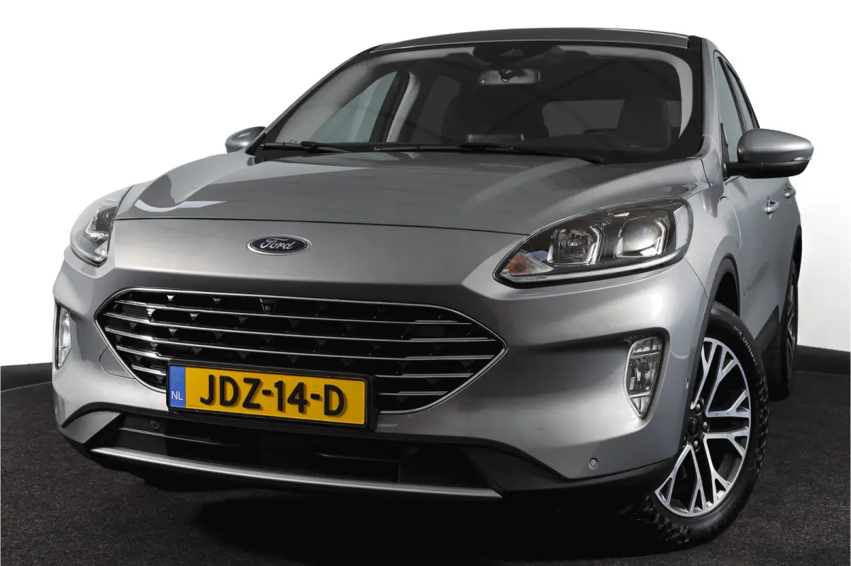 2.5 PHEV Titanium | Winterpakket | PDC V+A | Camera V+A | Navi + Carplay | Adapt. Cruise | PDC | Elek. Klep | LM 18" |