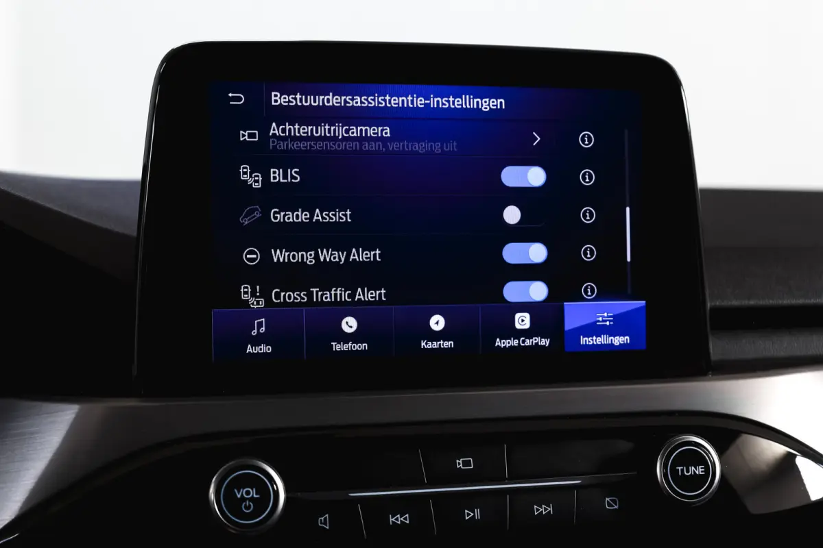 2.5 PHEV Titanium | Winterpakket | PDC V+A | Camera V+A | Navi + Carplay | Adapt. Cruise | PDC | Elek. Klep | LM 18" |