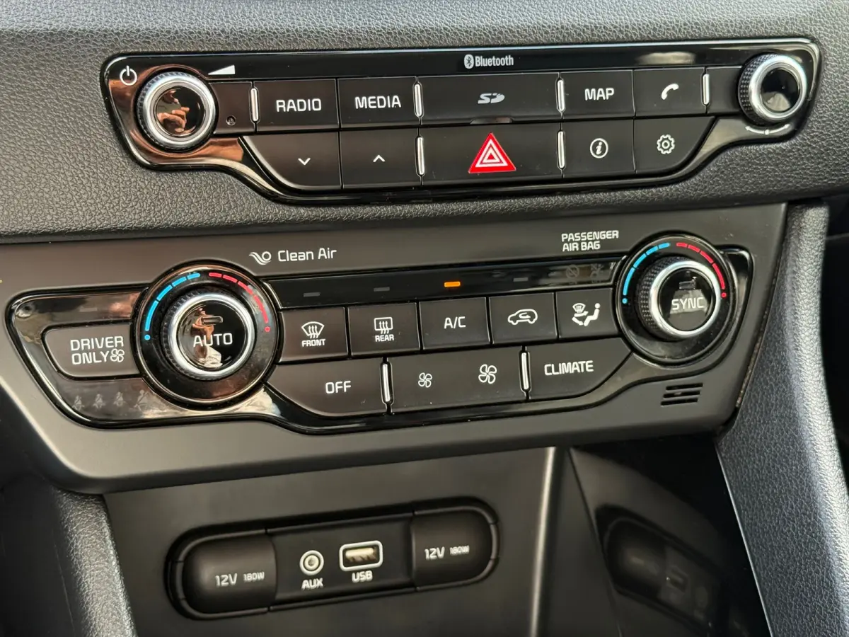 1.6 GDi Hybrid First Edition Navi Cruise Airco Camera Pdc Nieuwe Apk