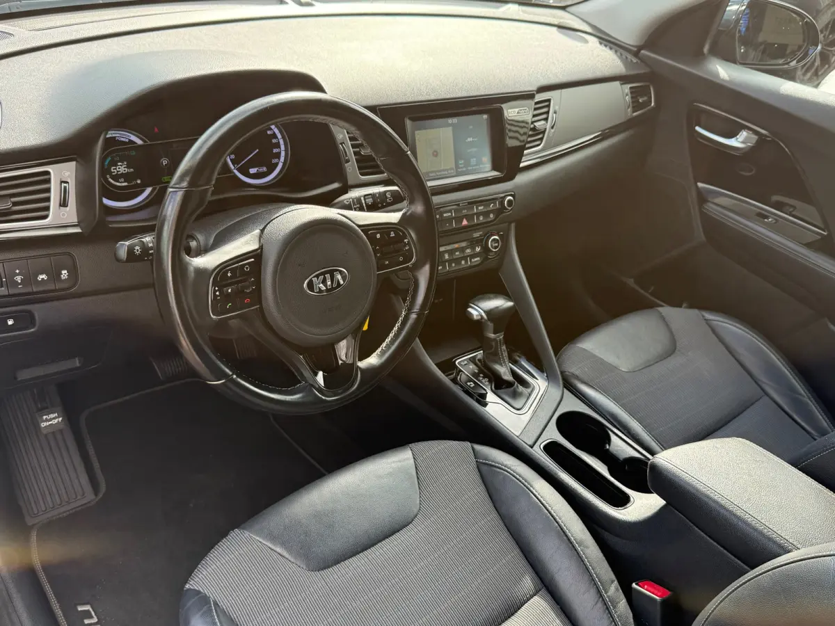 1.6 GDi Hybrid First Edition Navi Cruise Airco Camera Pdc Nieuwe Apk