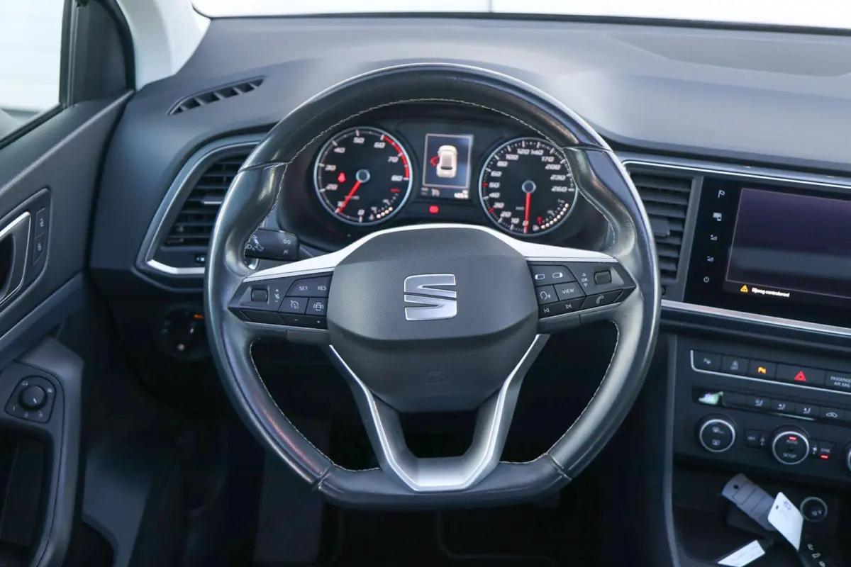 1.5 TSI 150pk Style Business Intense | Panoramadak | Trekhaak | Achteruitrijcamera | Navigatie | Full Link