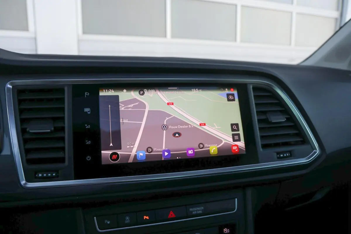 1.5 TSI 150pk Style Business Intense | Panoramadak | Trekhaak | Achteruitrijcamera | Navigatie | Full Link
