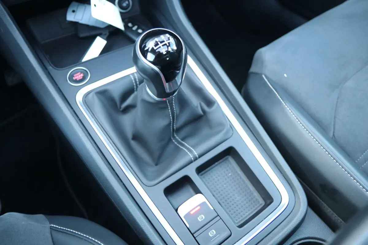 1.5 TSI 150pk Style Business Intense | Panoramadak | Trekhaak | Achteruitrijcamera | Navigatie | Full Link