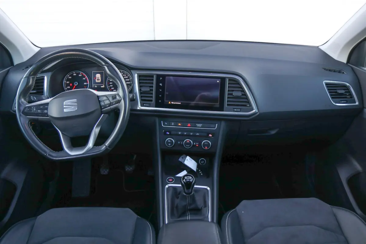 1.5 TSI 150pk DSG Style Business Intense | Panoramadak | Trekhaak | Achteruitrijcamera | Navigatie | Full Link