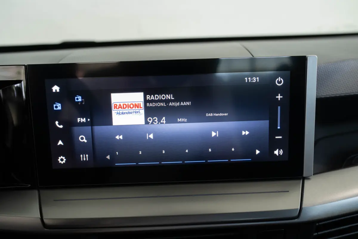 GS 44 kWh | Tot 8 Jaar Garantie | Stoel en Stuurverwarming | Camera | Navigatie | Parkeersensoren | Climate Controle | Apple Carplay & Android Auto |