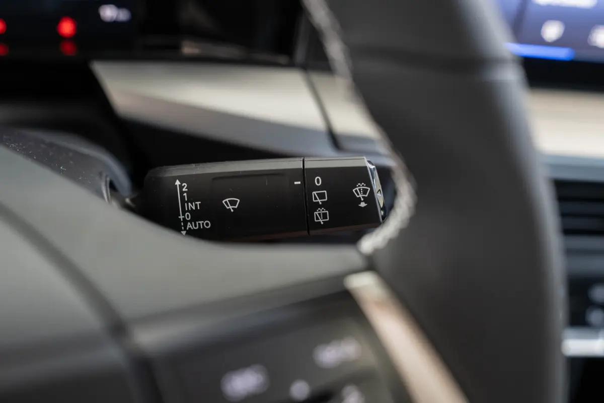 GS 44 kWh | Tot 8 Jaar Garantie | Stoel en Stuurverwarming | Camera | Navigatie | Parkeersensoren | Climate Controle | Apple Carplay & Android Auto |
