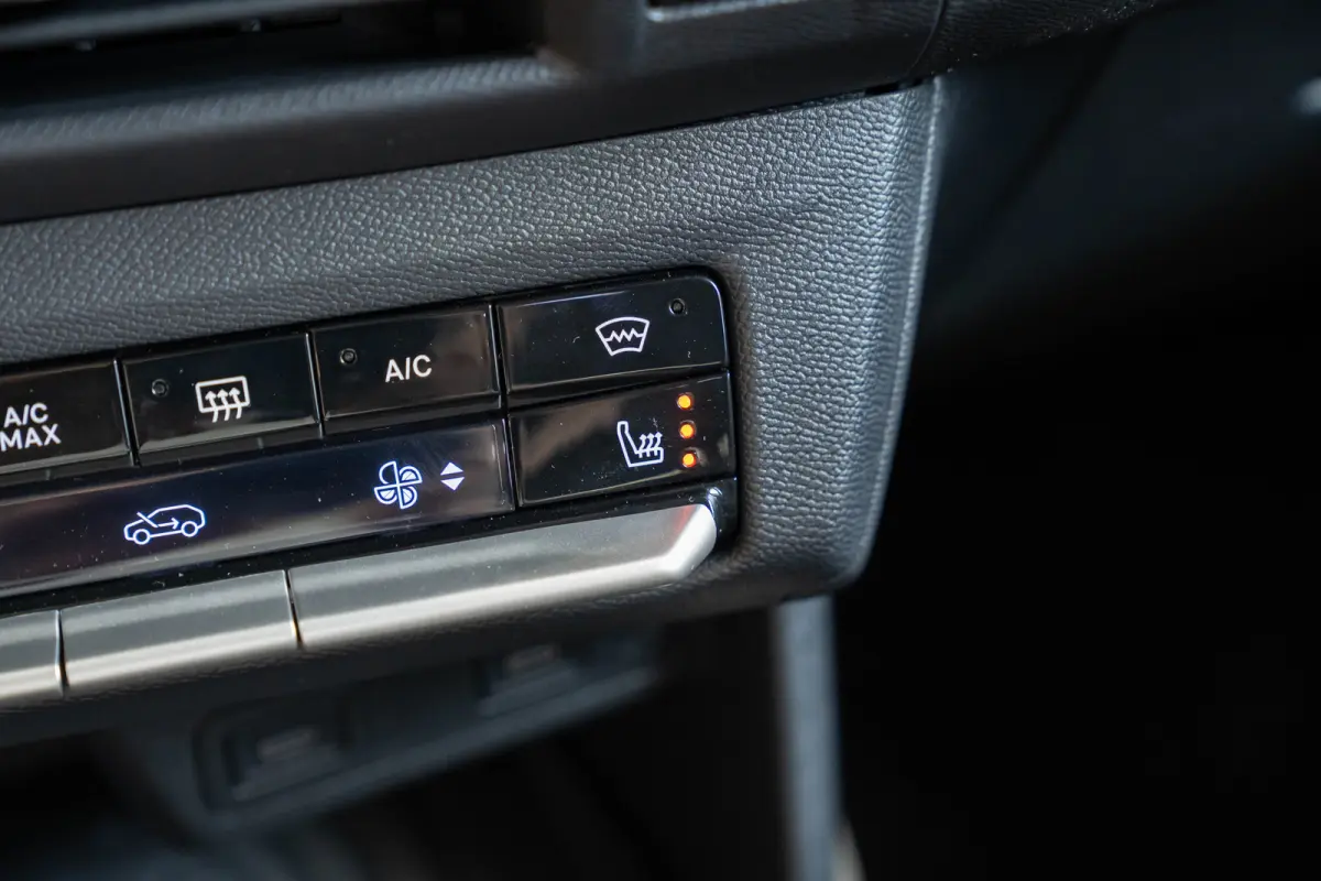 GS 44 kWh | Tot 8 Jaar Garantie | Stoel en Stuurverwarming | Camera | Navigatie | Parkeersensoren | Climate Controle | Apple Carplay & Android Auto |