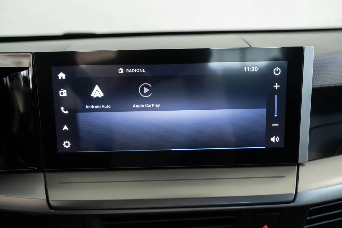 GS 44 kWh | Tot 8 Jaar Garantie | Stoel en Stuurverwarming | Camera | Navigatie | Parkeersensoren | Climate Controle | Apple Carplay & Android Auto |